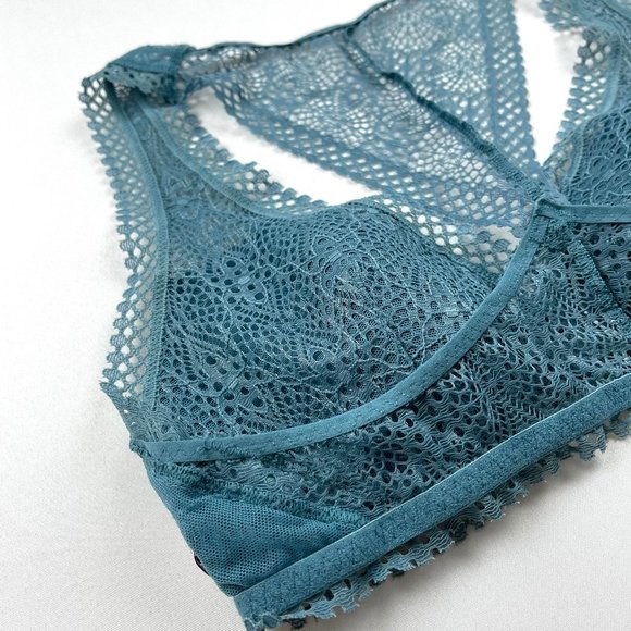 NWOT VICTORIA’S SECRET Plunging Eyelet Lacy Racer Bralette - Picture 7 of 11